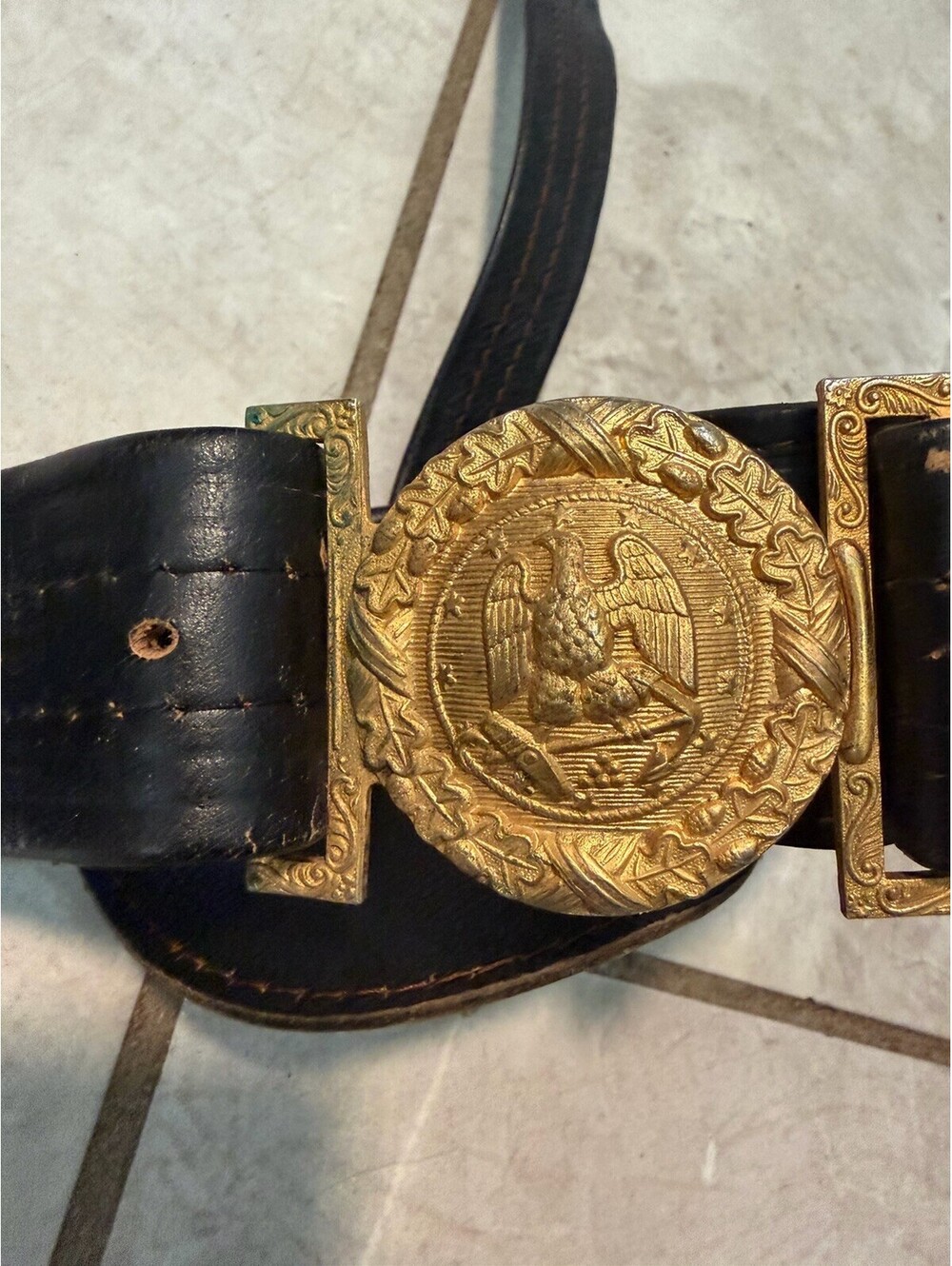 WW2 US Navy Officer Metal Brass Belt Buckle ,Sword Belt & Hanger - Picture 3 of 10